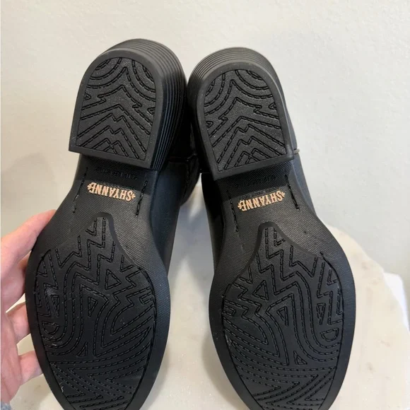 Shyanne Black Leather Western Heeled Boots NIB Size 9M - Picture 5 of 14